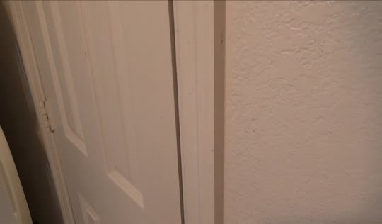 Бородатый старший брат трахнуть Настю очень рад